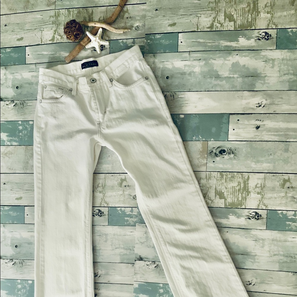 James Jeans High waist Boot Cut dry aged denim